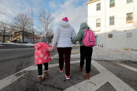 Judges Decide Opposing White House on Deporting Guatemalan Children and Venezuelan Nationals
