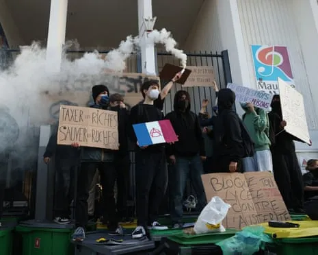 Recently Appointed French PM Faces Intense Scrutiny as Countrywide Strikes Disrupt Education and Transportation