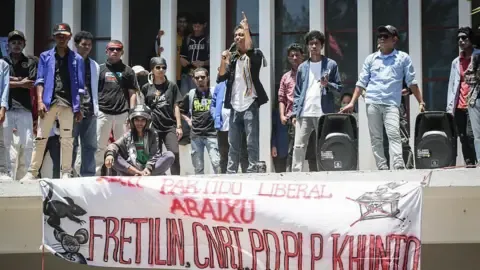 Timor-Leste Cancels Proposal to Supply Free Automobiles for Lawmakers After Large-Scale Demonstrations